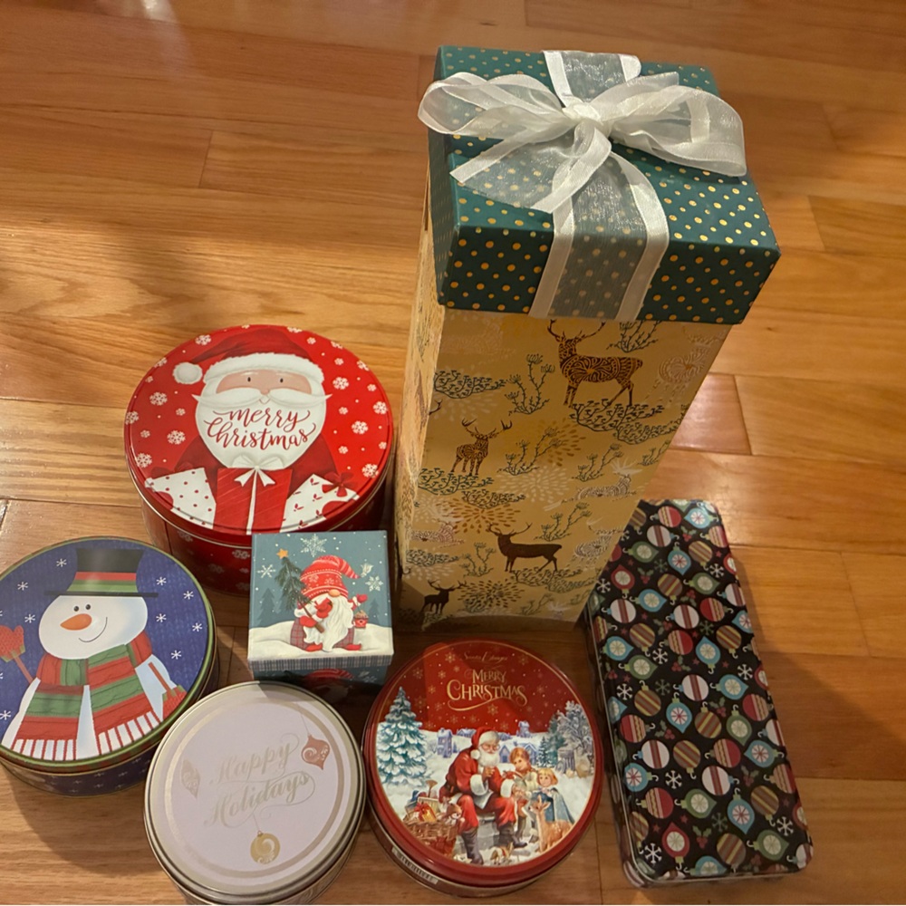 Bundle/Festive Holiday Gift Boxes Set